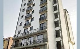 Elmos Hotel